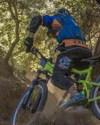 Guy in mtb wearing full protective equipment